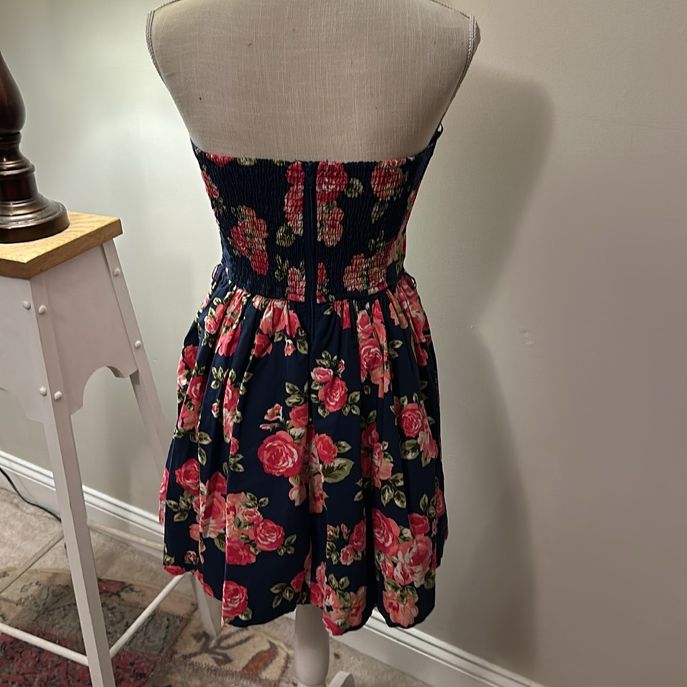 Forever 21 strapless Floral Dress - Picture 5 of 8
